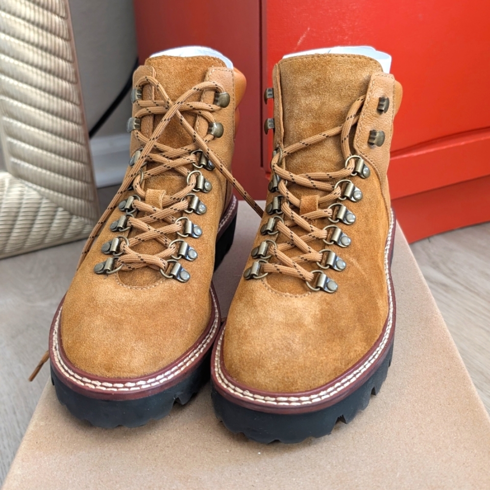 Never Worn Madewell Lugsole Suede Hiking Boots - Water/weather proof!
